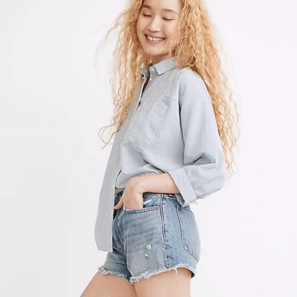 Madewell Relaxed Denim Shorts in Renfield Wash: Destructed Edition size 30